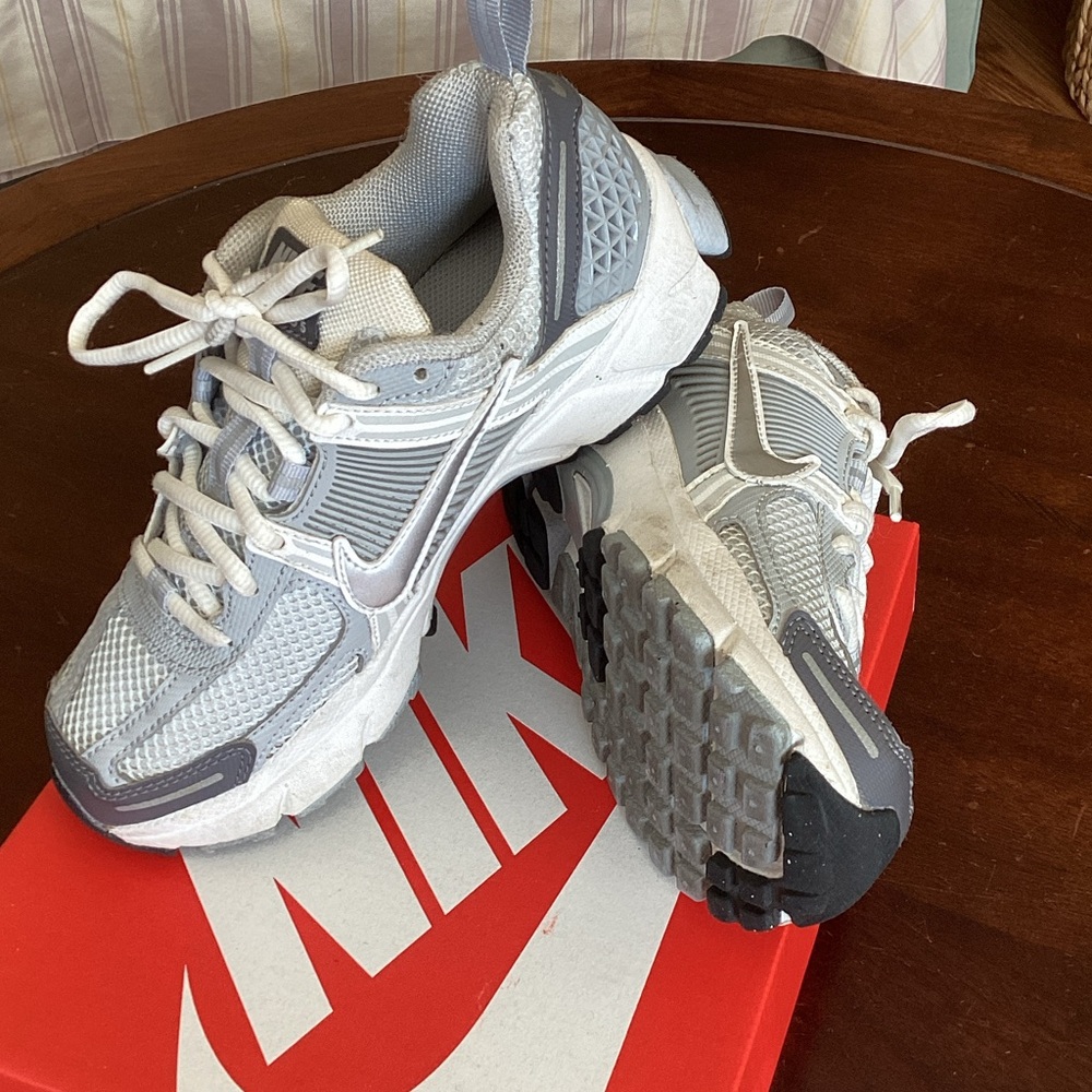 Nike Vomero 5 (GS)